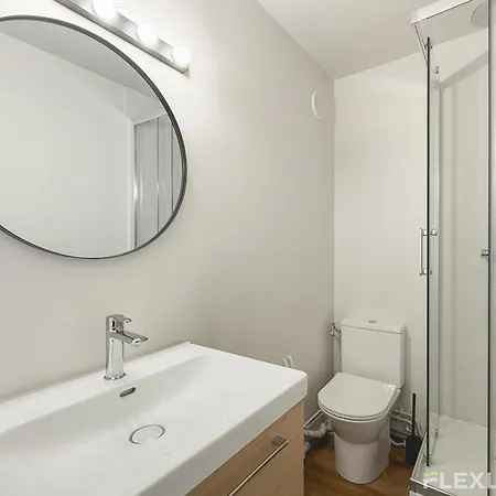 Appartamento Charming 16m In 20 With Shared Terrace *