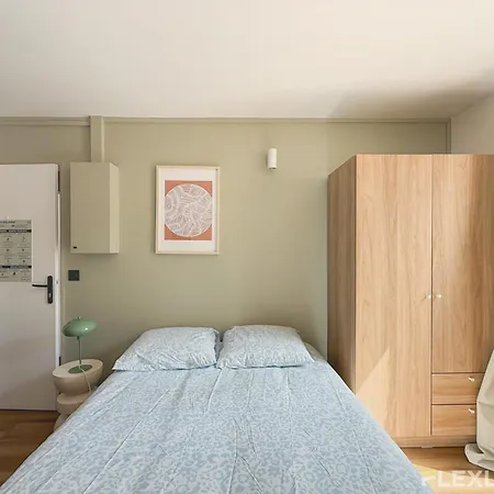 Charming 16m In 20 With Shared Terrace Parigi